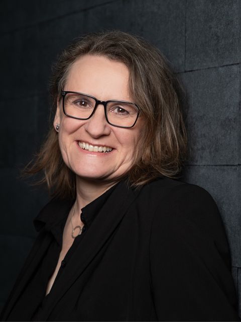 Porträt von Bezirksstadträtin Astrid Duda