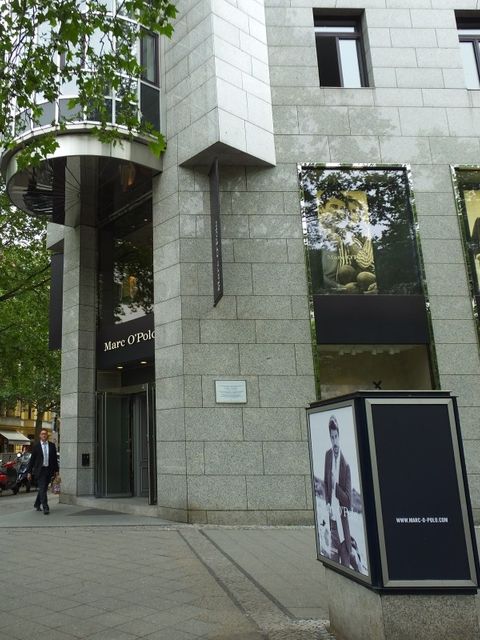 Kurfürstendamm 220 (Bild: H.-J. Hupka)