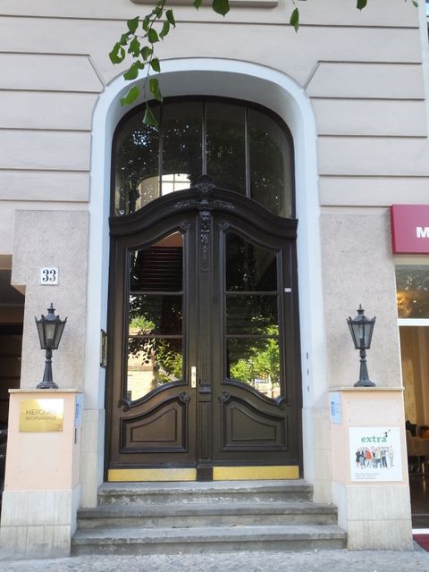 Hausansicht Augsburger Str. 33 (Bild: Stolpersteine-Initiative CW, Hupka)