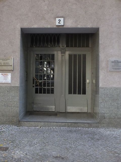 Hausansicht Bayerische Str. 2 (Bild: Stolpersteine-Initiative CW, Hupka)