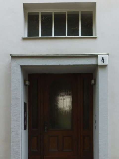 Hausansicht Hektorstr. 4 (Bild: Stolpersteine-Initiative CW, Hupka)
