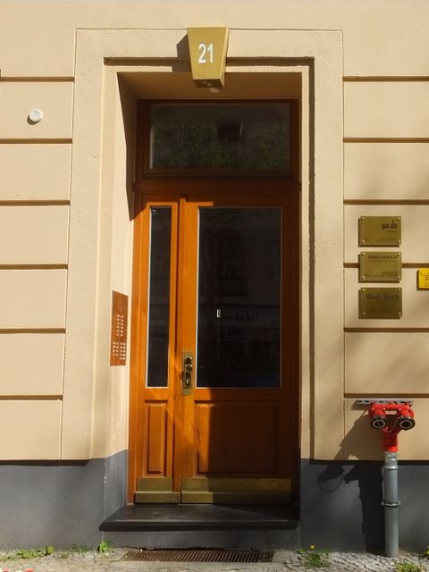 Hausansicht Joachim-Friedrich-Str. 21 (Bild: Stolpersteine-Initiative CW, Hupka)