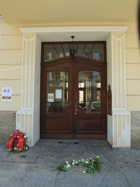 Hauseingang Kamminer Str. 2 (Bild: Stolpersteine-Initiative CW, Hupka)