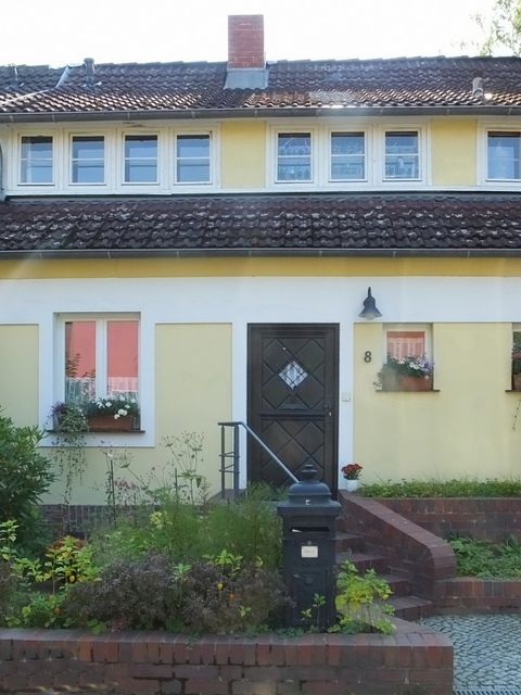 Hausansicht Kiefernweg 8 (Bild: Stolpersteine-Initiative CW, Hupka)