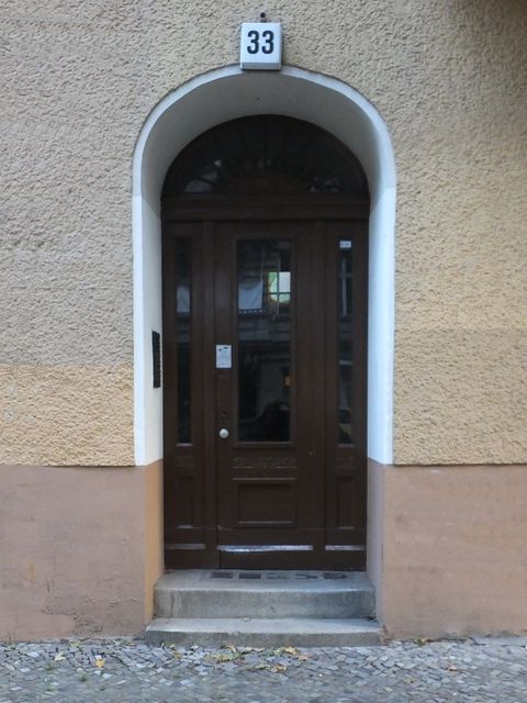 Hausansicht Knobelsdorffstr. 33 (Bild: Stolpersteine-Initiative CW, Hupka)