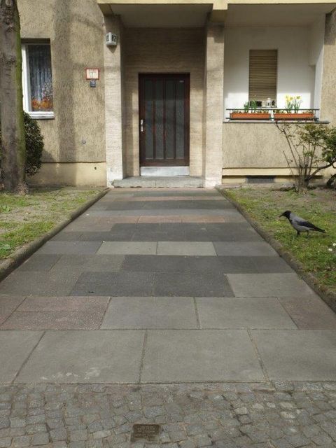 Hausansicht Motzstr. 82 (Bild: Stolpersteine-Initiative CW, Hupka)
