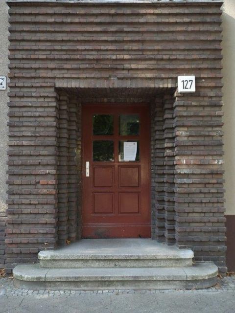 Hausansicht Rudolstädter Str. 127 (Bild: Stolpersteine-Initiative CW, Hupka)
