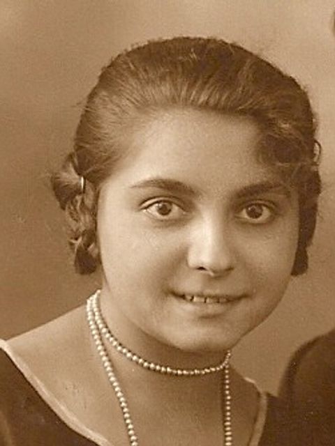 Erna Leonhard