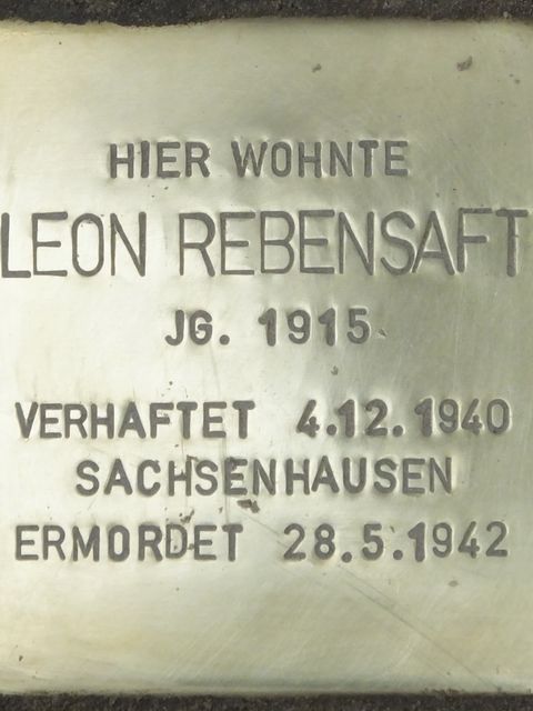Stolperstein Leon Rebensaft, Foto: H.-J. Hupka, 2013