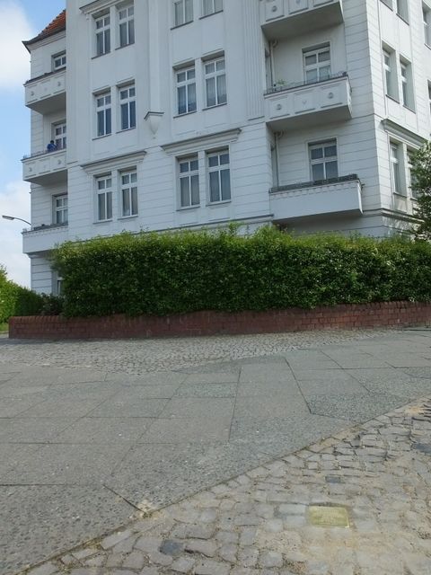 Hausansicht Friedrichsruher Str. 8-9, Foto: Hupka, 2014