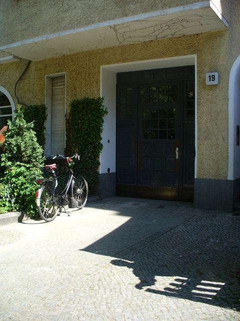 Hauseingang Giesebrechtstr. 19, Foto:B.Plewa