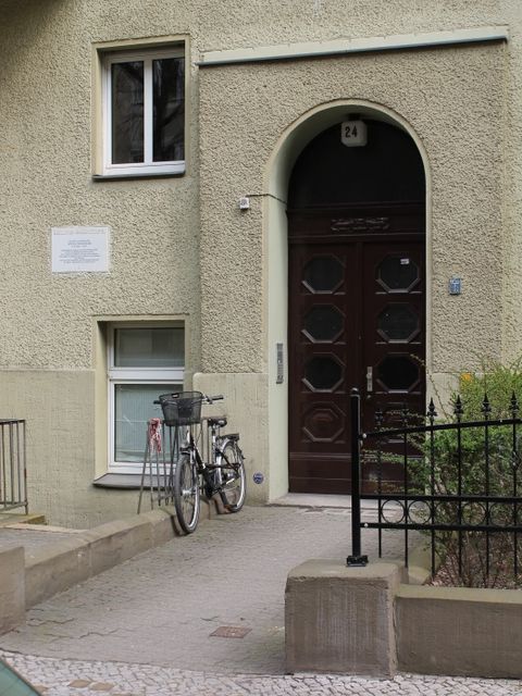 Hauseingang Helmstedter Str. 24, Foto: J. Held