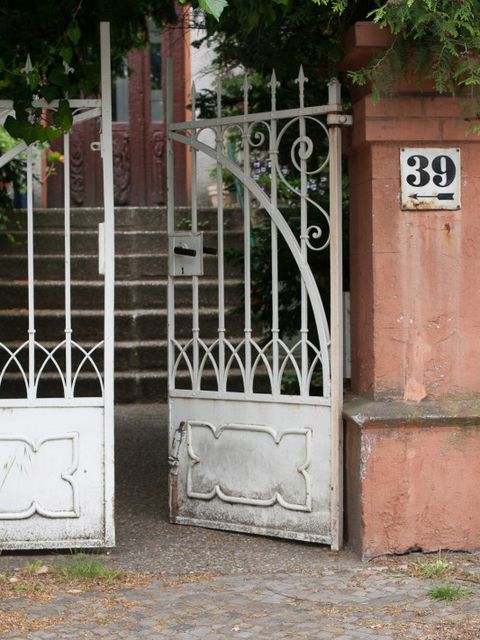 Hauseingang Kastanienallee 39