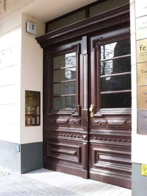 Hauseingang Ludwigkirchplatz 2