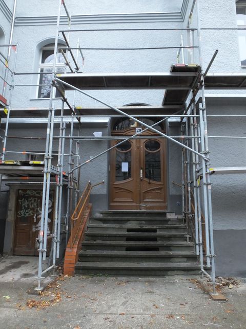 Hauseingang Regensburger Str. 29, Foto: H.-J. Hupka