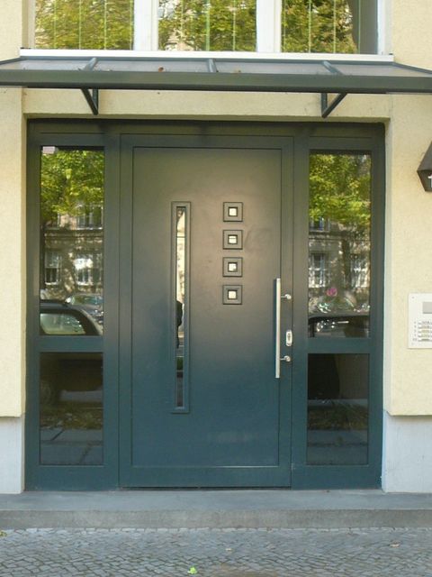 Stolpersteine vor dem Haus in der Heerstr. 15