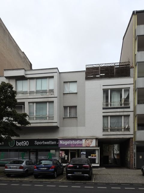 Hauseingang Uhlandstr. 77