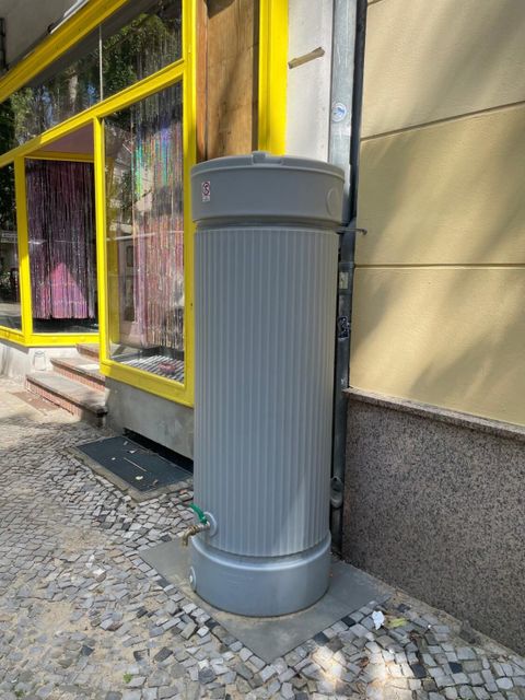 282. Kiezspaziergang: Regentonne