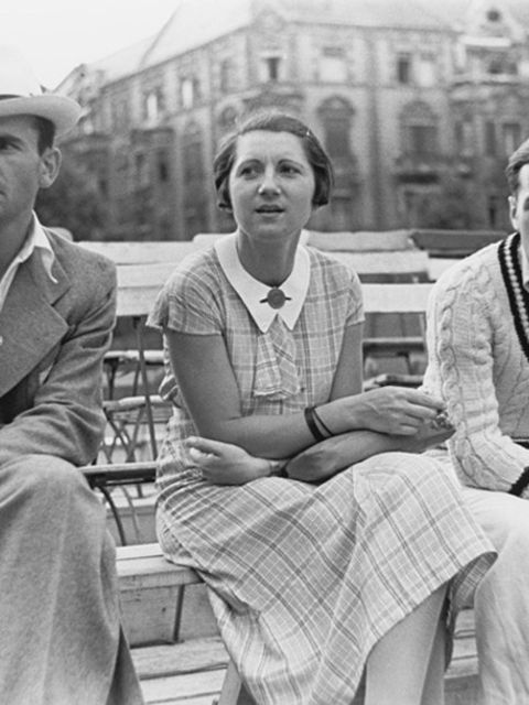 Abbildung 5: Drei Zuschauer beim Internationalen Makkabi-Tennis-Turnier in Berlin-Charlottenburg, Juli 1936