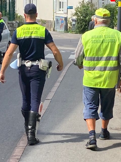 Schülerlotse (rechts) (Bild: Ulrike Mahrla)