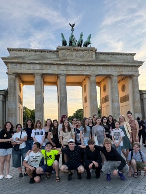 Ein volles Programm: Neben Spiel, Sport und Begegnung besuchten die Gäste aus der Ukraine auch das Brandenburger Tor
