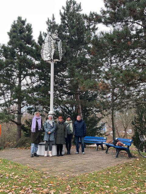 windspiel_gruppenbild-mit-apothekerinnen-und-mitarbeitende-sga