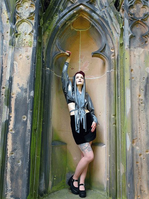 Bild zur Ausstellung: Iris Lorenz Berlin | »Gothic, Glitter and Eternity«