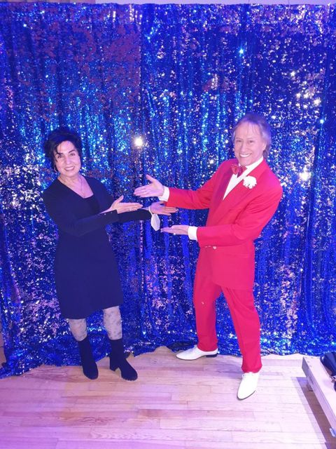 Stadträtin Emine Demirbüken-Wegner und Entertainer Bert Beel. (Bild: BA Reinickendorf)