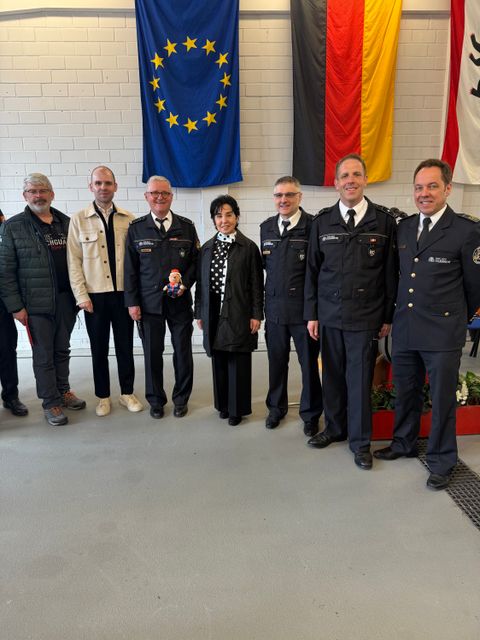 Erinnerungsfoto zum 50-jährigen Bestehen der Feuerwehr Hermsdorf (Bild: BA Rdf)