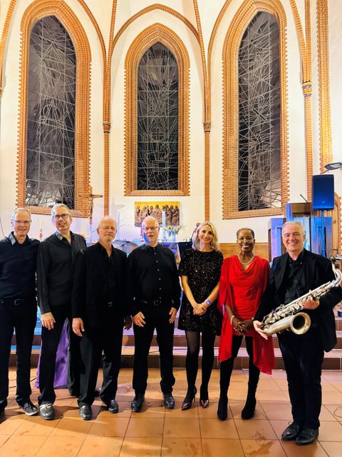 v.r.n.l.: Martin Aberhan, Robert Teigeler, Martin Schneider, Helmuth Wilke, Malgorzata Sijbrandij, Tracy Duncan und Jakob Altendorf