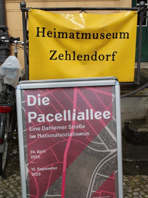 Ausstellung "Die Pacelliallee - Eine Dahlemer Straße im Nationalsozialismus" (24. April bis 10. September 2023)