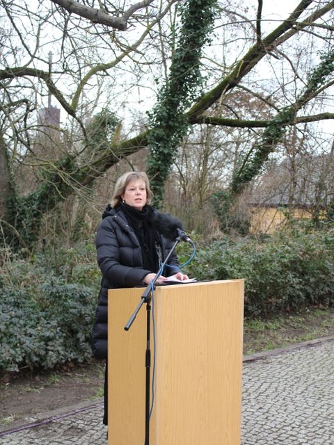 27. Januar 2025: Rede von Cornelia Seibeld, Präsidentin des Abgeordnetenhauses, vor der Säule der Gefangenen