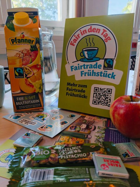 Frühstückstisch Faires Frühstück im Bezirksamt 2025