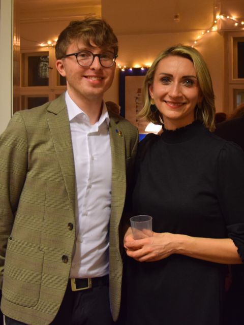 Haben gut lachen II: Vereinsvorsitzender Sebastian Leskien und Malgorzata Sijbrandij, stellv. Bürgerdeputierte im BVV-Ausschuss für Bildung und Kultur