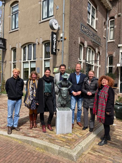 Von links nach rechts: Konrad Wiemer (Bezirksamt Tempelhof-Schöneberg), Anne Kaiser (Amstelveen), Bezirksstadträtin Dr. Saskia Ellenbeck, Maarten Wilschut (Leiter Abteilung Projekte und Planung Amstelveen), Stadtrat Frank Berkhout, Stadträtin Floor Gordon, Mirka Schuster (Bezirksamt Tempelhof-Schöneberg)