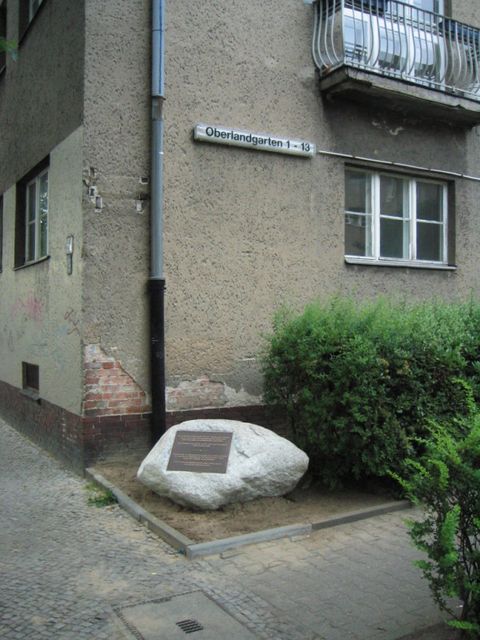 Gedenkstein für Hatun Sürücü