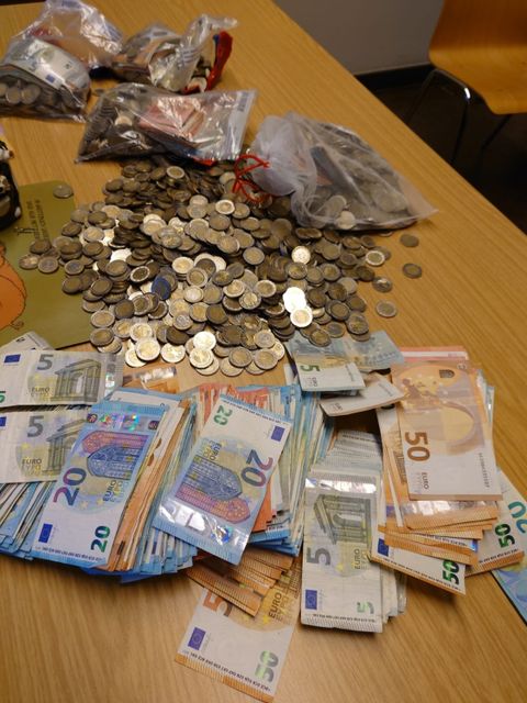 beim Verbundeinsatz beschlagnahmtes Geld (Bild: BA Treptow-Köpenick)