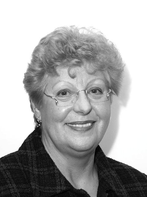 Portrait Dr. Angelika Buch sw