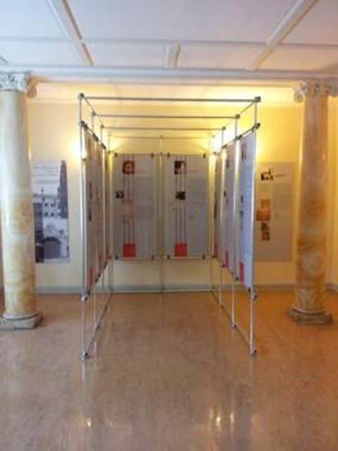 Blick in die Ausstellung "Die Träume einzig blieben mir in meiner kahlen Zelle"