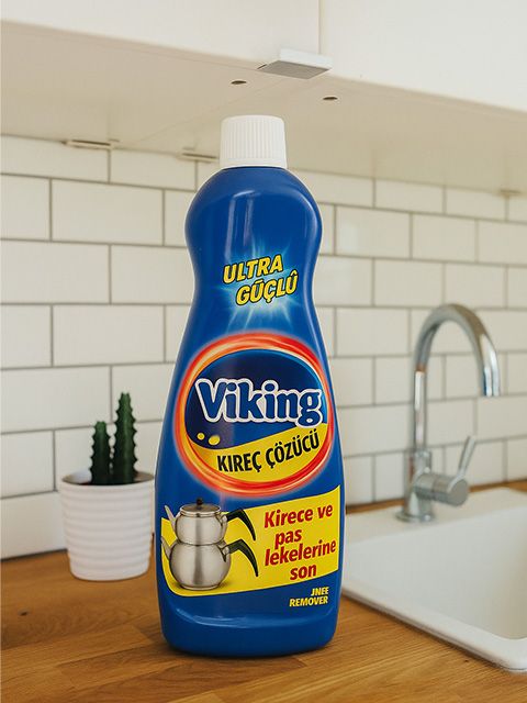 Eine Flasche Kalkreiniger der Marke Viking (Kireç Çözücü)