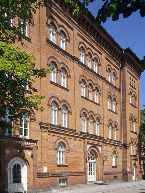Ehem. Hauptkadettenanstalt, heute u.a. Bundesarchiv (Bild: Landesdenkmalamt Berlin, Wolfgang Bittner)