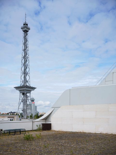 View of the radio tower from the roof terrace of the ICC (Image: Andreas Gehrke)