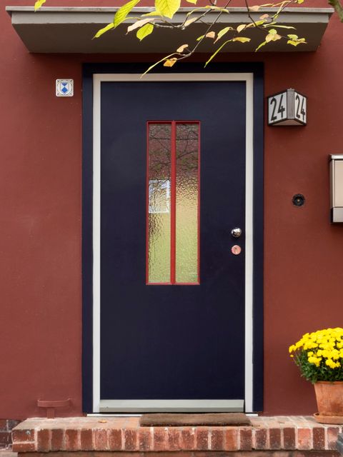 Eingangstür eines Reihenhauses von Otto Salvisberg (Bild: Landesdenkmalamt Berlin, Anne Herdin)