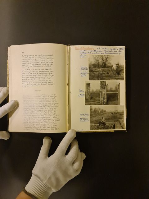 Eine Doppelseite der handgeschriebenen Chronik von Rudolf Dörrier (Bild: Museum Pankow)