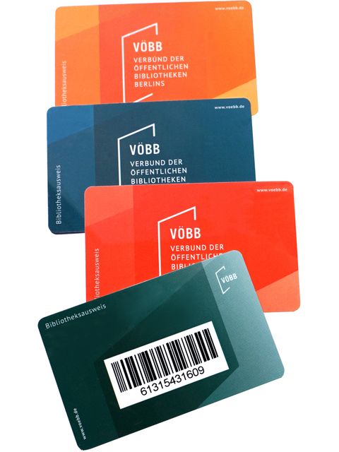 Leseausweise in verschiedenen Farben