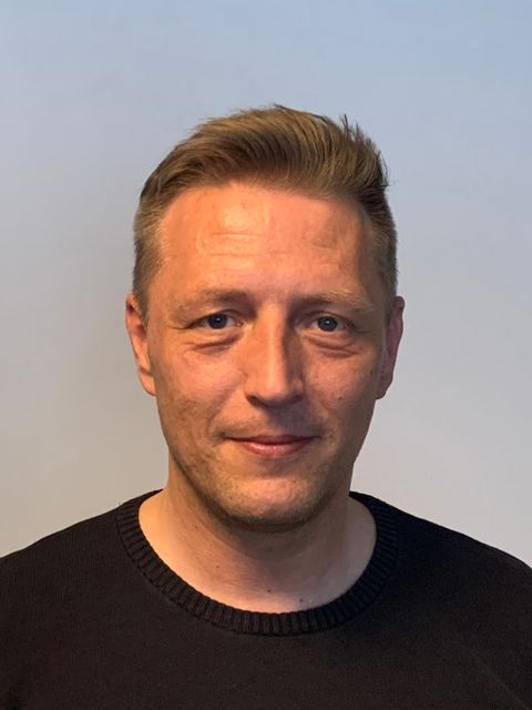 Porträtfoto von den Kursleitenden Marco Degen