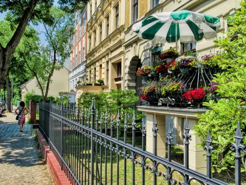 Stadtidylle mit Balkon im Stadtviertel Friedrichshagen