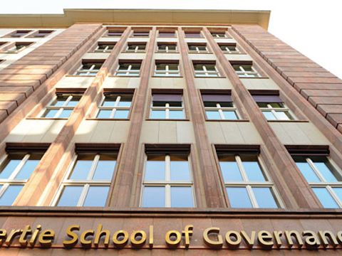 Das Hochschulgebäude in der Friedrichstraße (Bild: Hertie School of Governance)