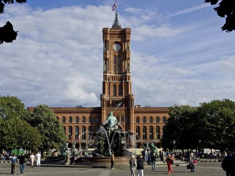 Das Berliner Rathaus, Sitz des Senatskanzlei