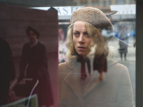 Alice Dwyer als Hanni Lévy